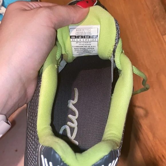 LIKE NEW- UNDER ARMOUR PROPHET 2 DCE PERFORMANCE RUNNING SHOES ~ WOMENS 6.5 - Picture 9 of 9